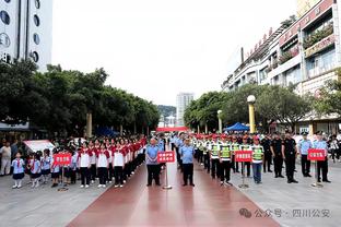 芬奇：杰登-麦克丹尼尔斯还没进行训练 但他恢复得很好